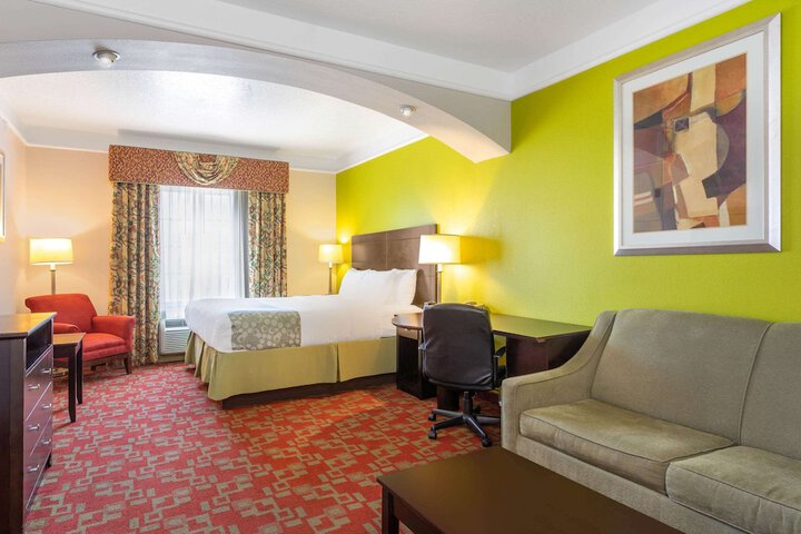 Room 22 of 30