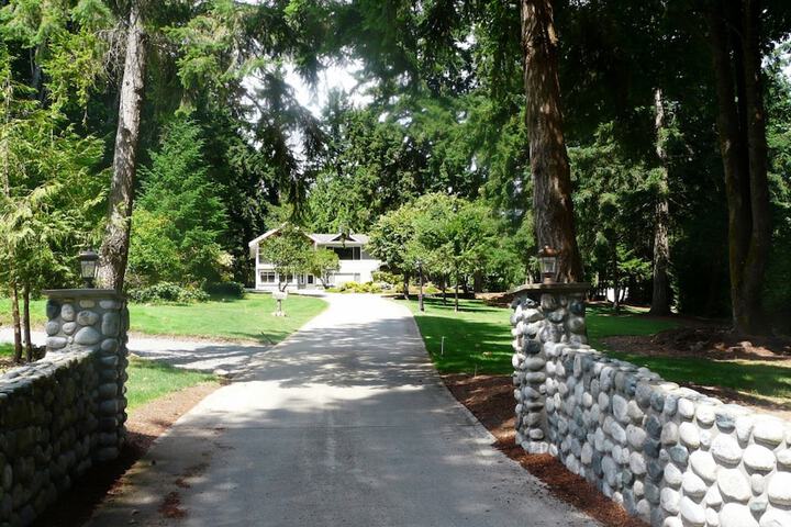 Property Grounds 44 of 46