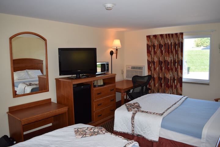 Room 43 of 49