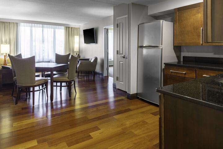 Room 16 of 60