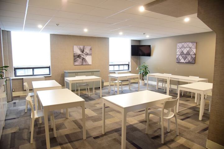 Business Center 23 of 23
