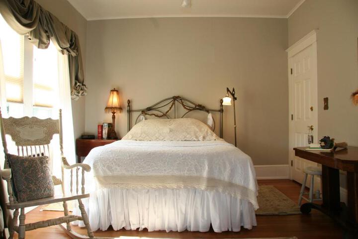 Eureka Street Inn