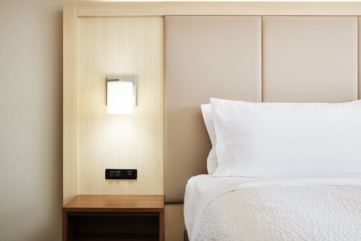 Room 21 of 42