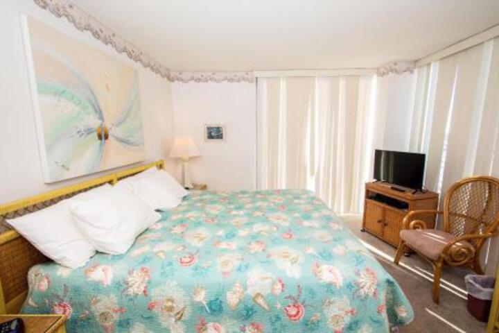 Sea Castle 8 G by Palmetto Vacation Rentals