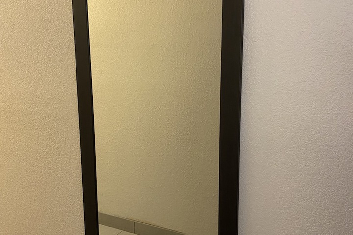 Room 13 of 72