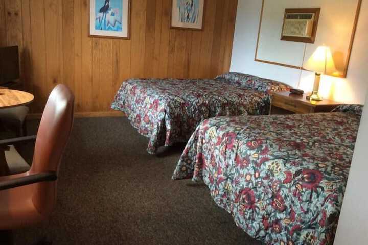 Room 7 of 32
