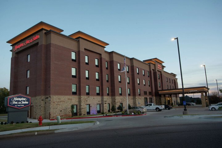 Hotel 8 of 50