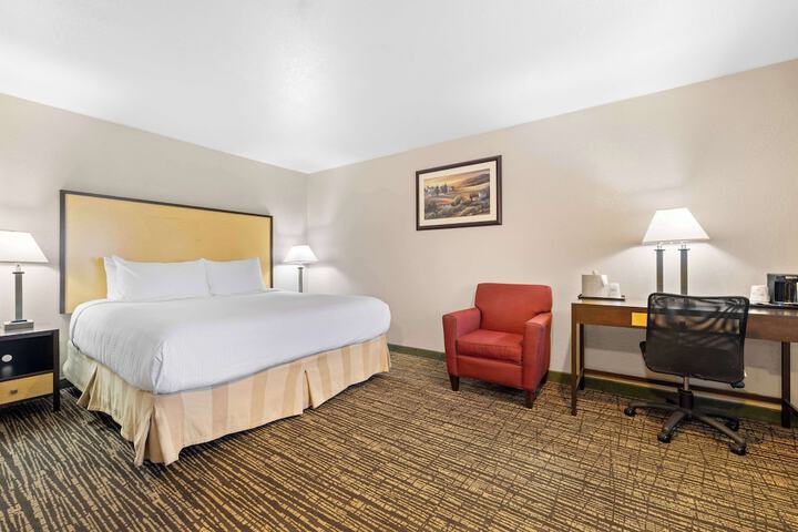 Room 51 of 60