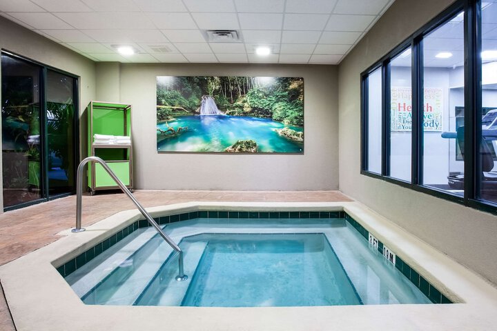 Pool 2 of 33