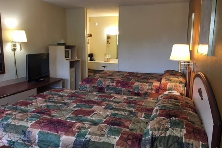 Room 20 of 36