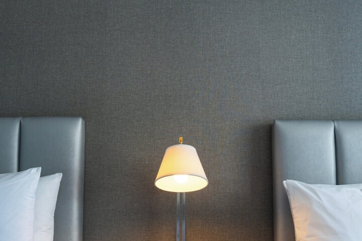 Room 54 of 98