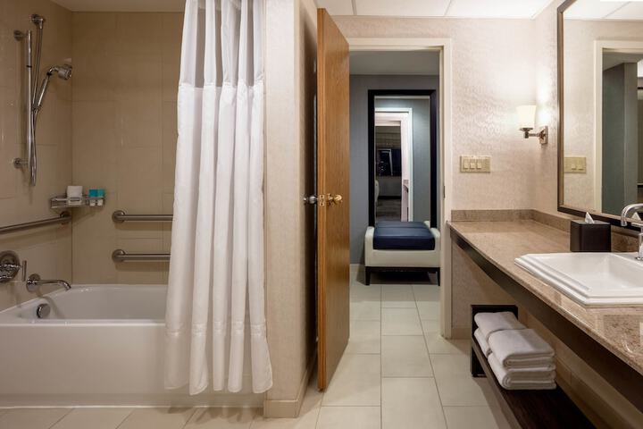 Room 20 of 52