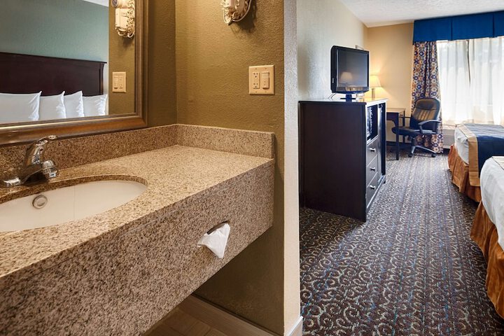 Best Western Mansfield / Bellville