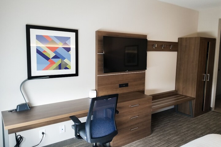 Room 47 of 70