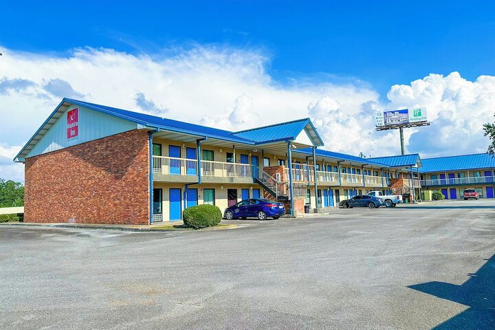 Hotel 5 of 67