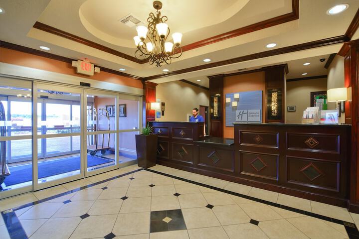 Hotel Interior 11 of 44