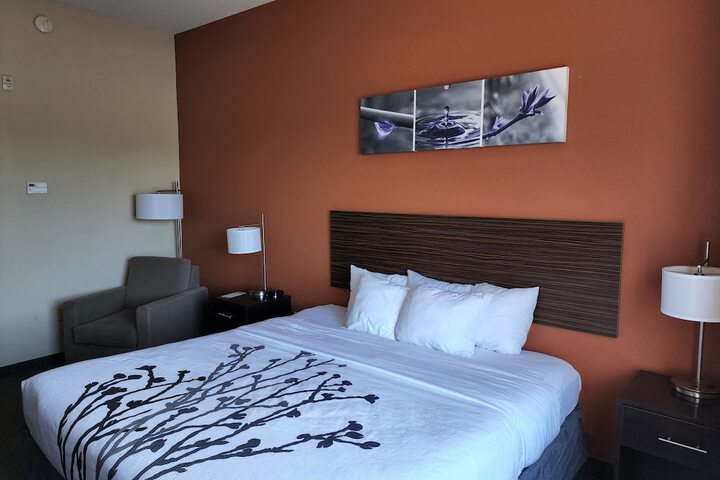 Room 51 of 60