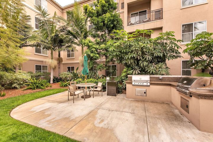 Homewood Suites by Hilton Oxnard / Camarillo