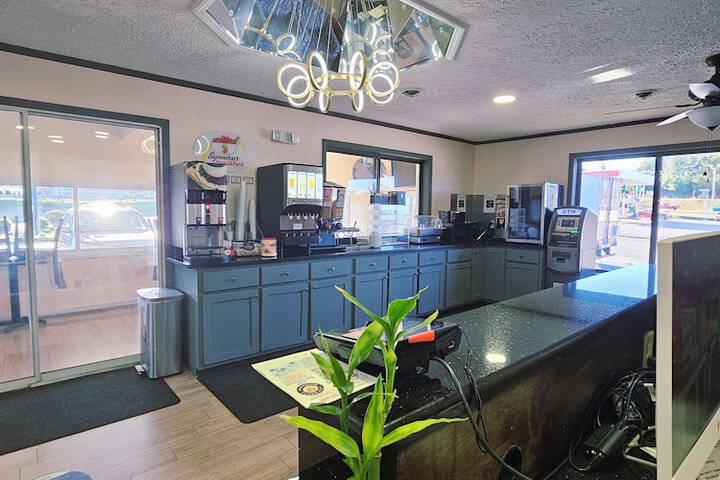 Super 8 by Wyndham Hillsville