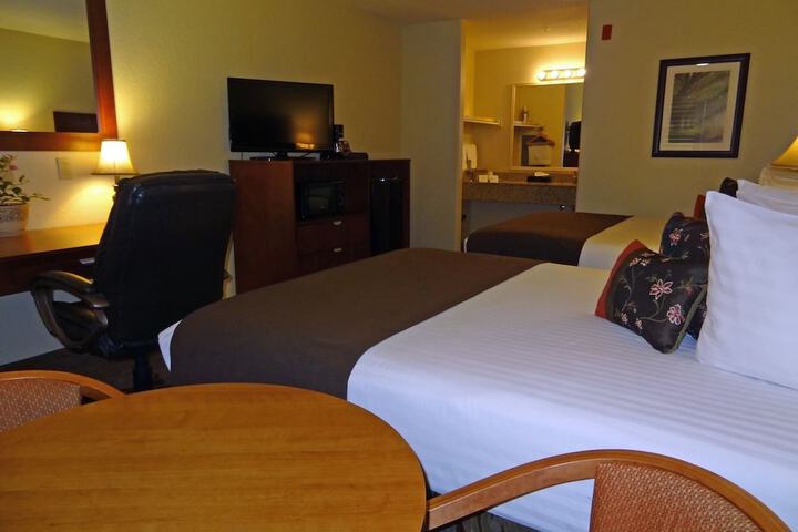 Room 7 of 30