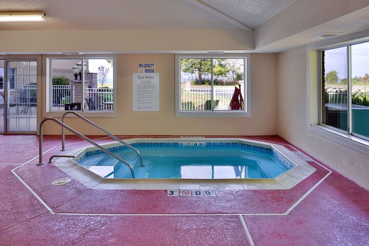 Pool 11 of 82