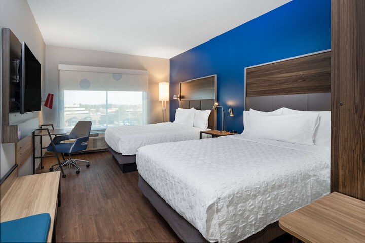 Tru by Hilton Naperville Chicago