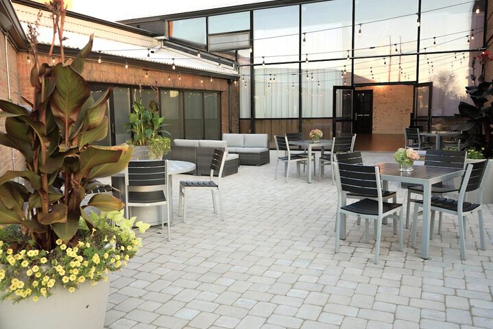 Crowne Plaza Providence-Warwick Airport by IHG