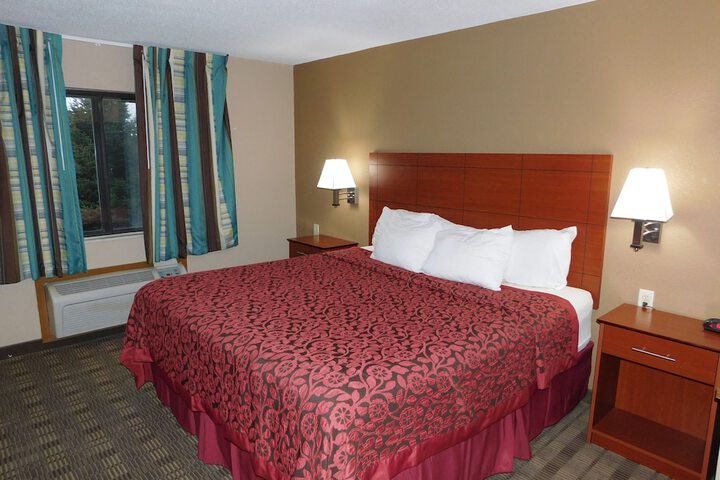 Room 8 of 36