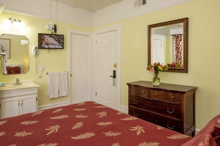 Room 71 of 116