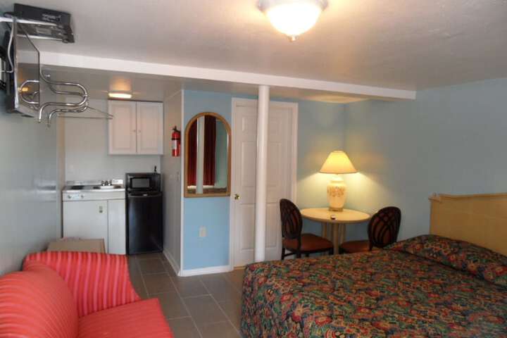 Room 19 of 25