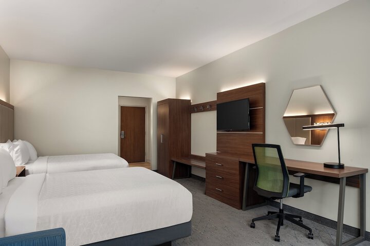 Holiday Inn Express Queensbury - Lake George Area by IHG
