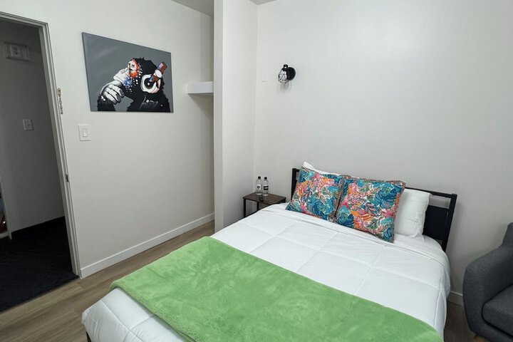 Room 42 of 75