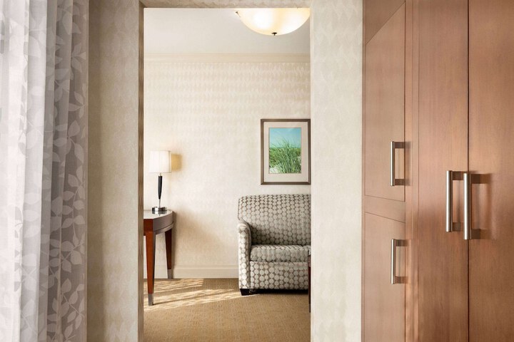Room 34 of 66