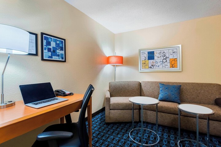 Room 22 of 47