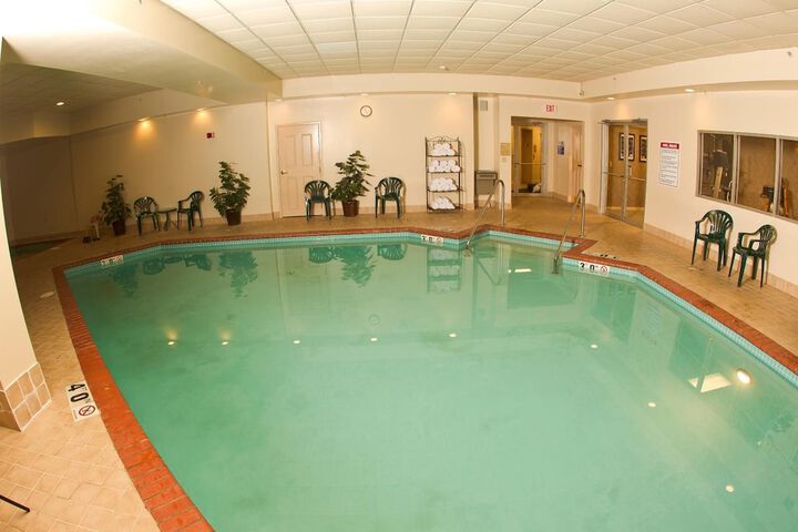 Pool 12 of 42