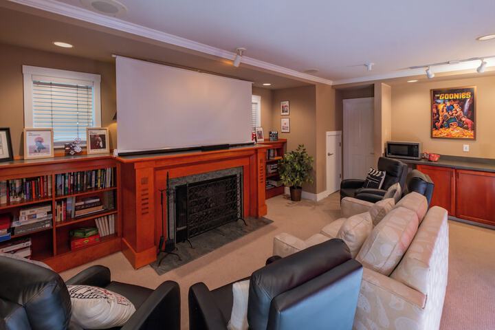 Cannon Beach Hotel Collection