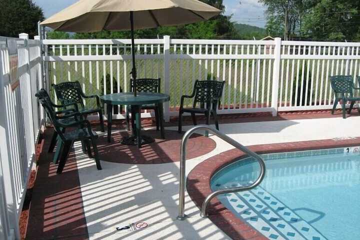Pool 3 of 17
