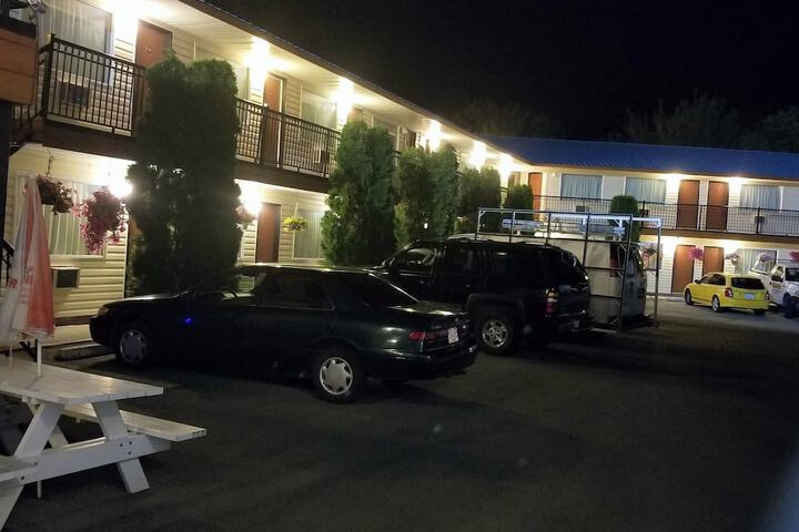 Cache Creek Inn