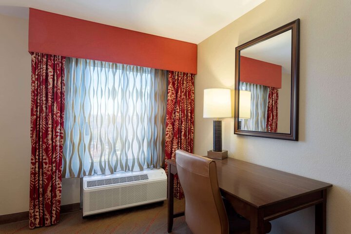Room 18 of 62