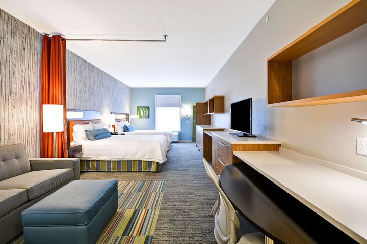 Room 25 of 41