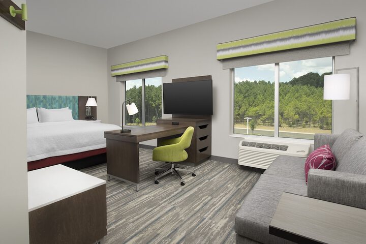 Room 15 of 34
