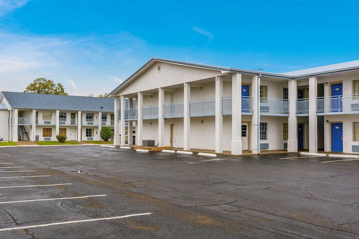 Hotel 5 of 33