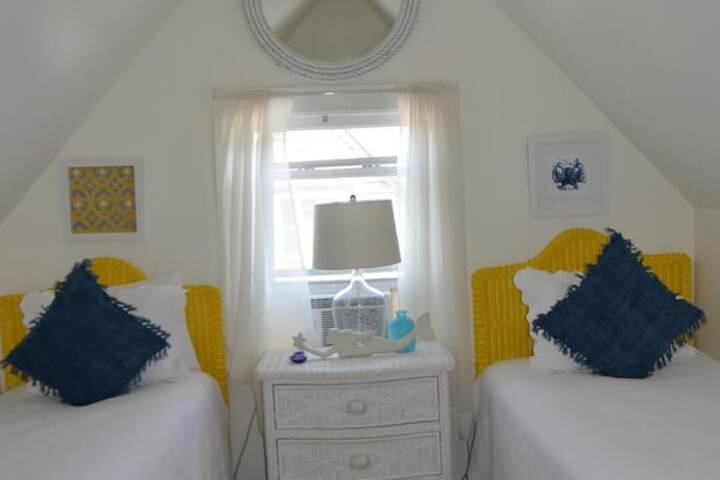 Room 35 of 50
