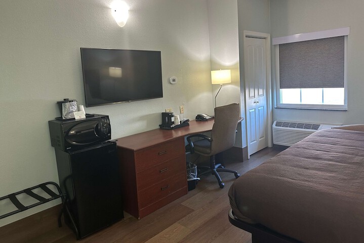 Room 12 of 22