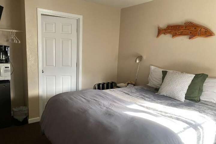 Room 13 of 13