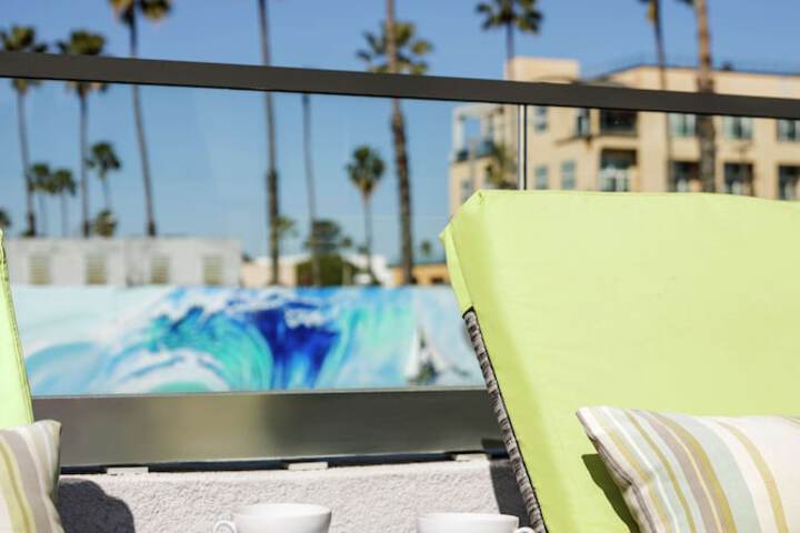 The Fin Hotel Tapestry Collection by Hilton