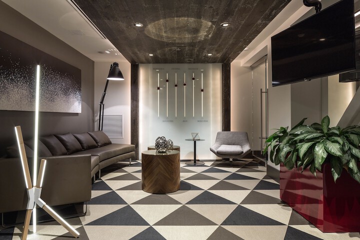 The Windsor Suites