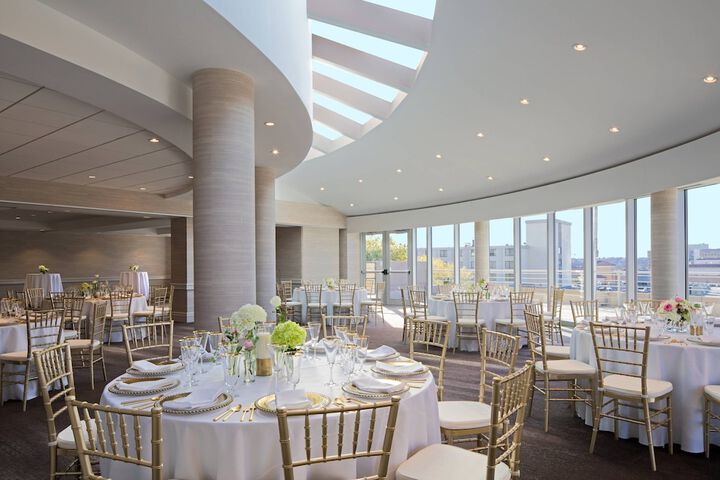 Ballroom/Hall 65 of 68