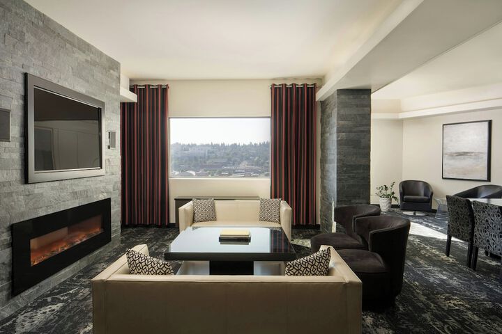 The Davenport Grand Autograph Collection