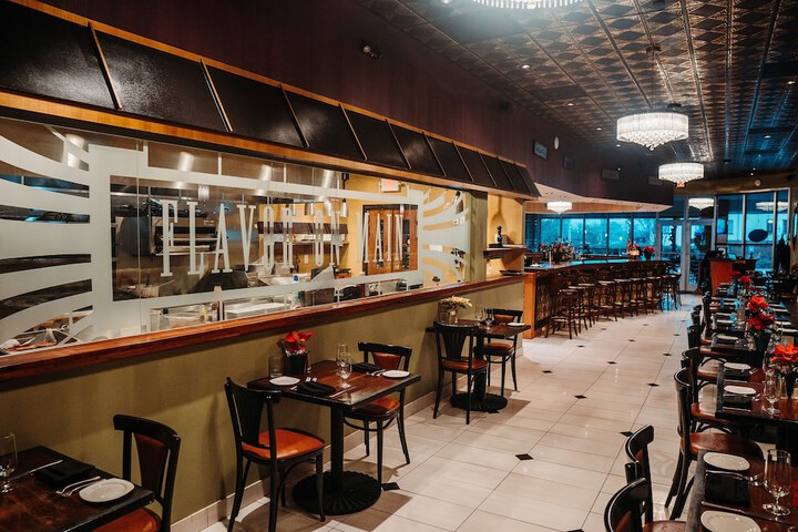 Dining 75 of 95